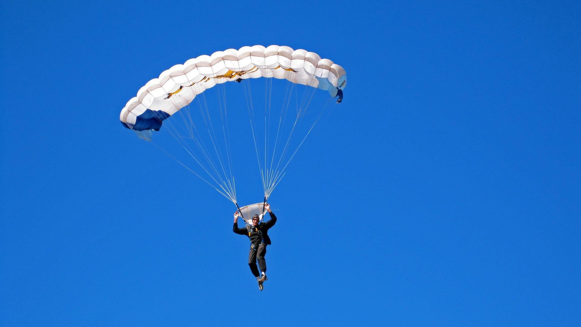 中国篮球需要更多坚持与信念，中国篮球需要更多坚持与信念的人