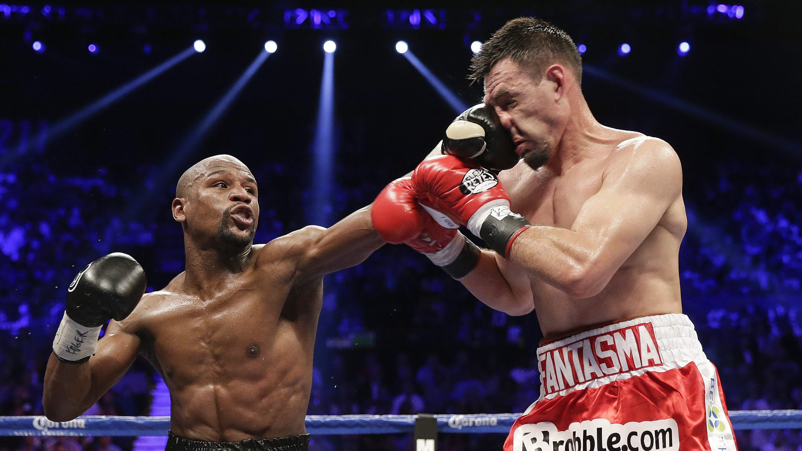 AG捧杯瞬间，移动电竞迎来自己的高光时刻，中国移动电竞