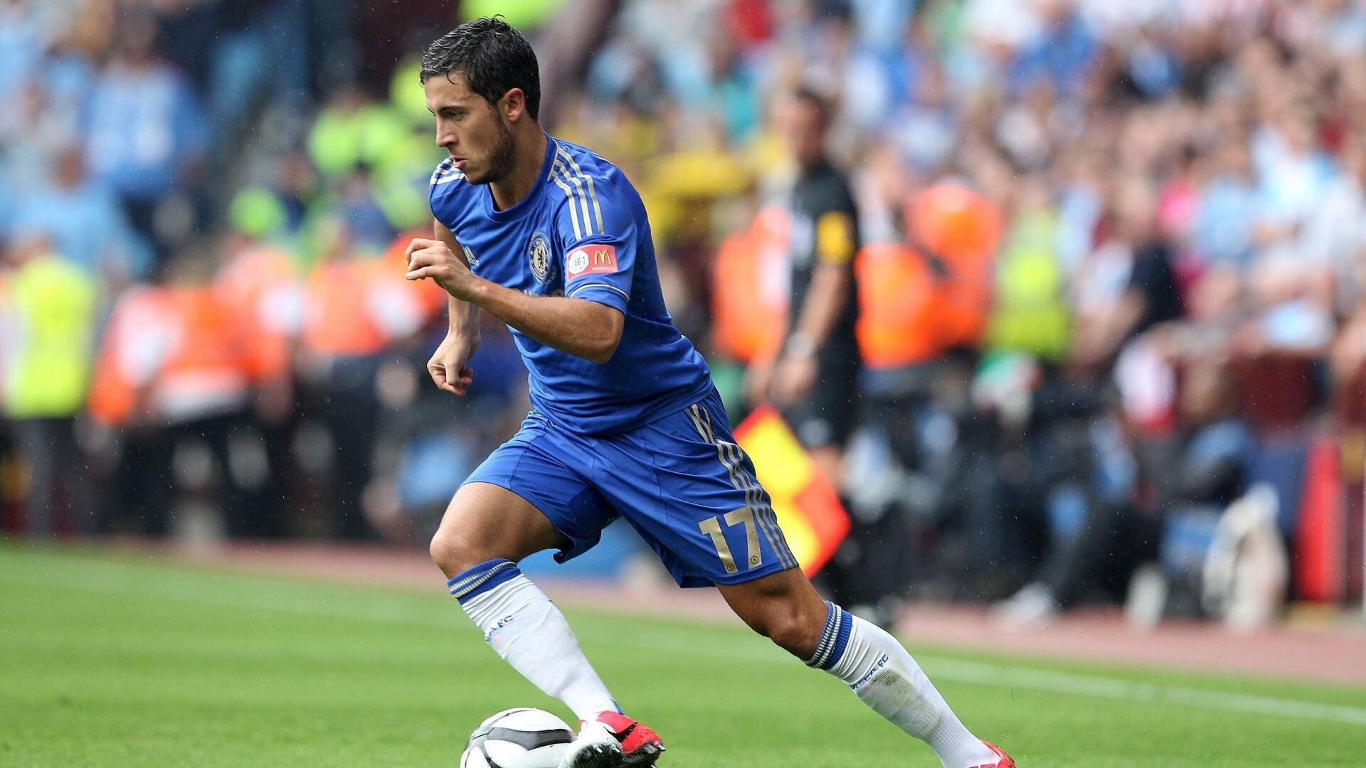 球员在国家队训练中被专业团队关注体能指标,球员就应该在